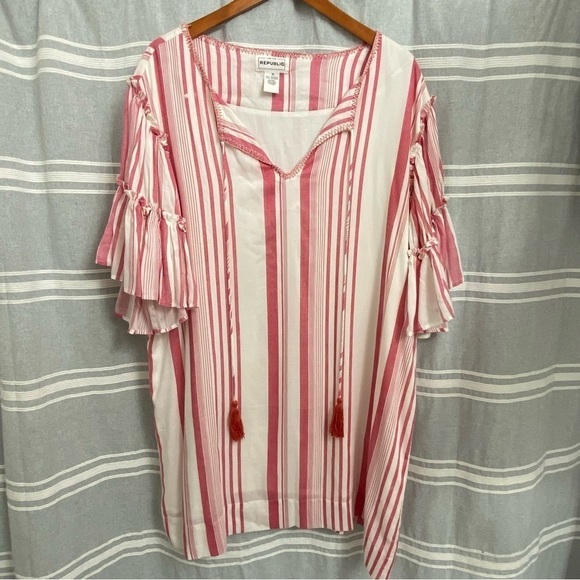 For The Republic Dresses & Skirts - FOR THE REPUBLIC / Red & Cream Ruffle Sleeve Dress Size XL